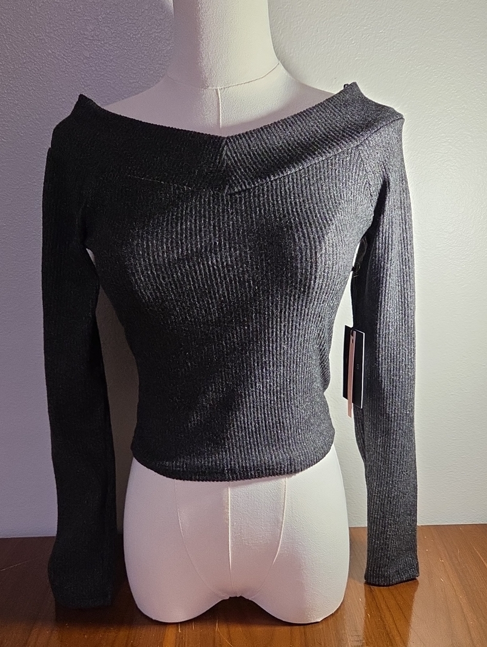 iris Off-the-Shoulder Ribbed Sweater in Charcoal Black